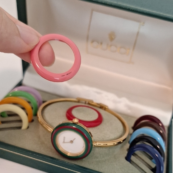 Gucci Women's Gold Watch with Colorful Bezels - Picture 5 of 8